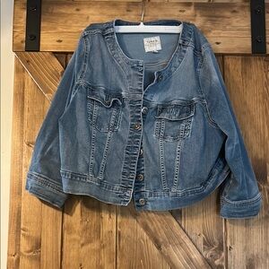 Torrid cropped Blue Denim Jacket size 2x